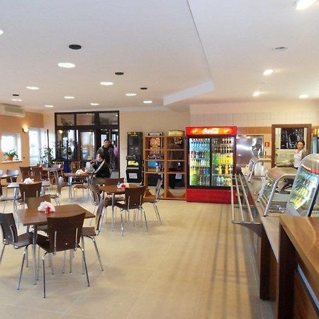 Motel Boczow-Polmax ภายนอก รูปภาพ